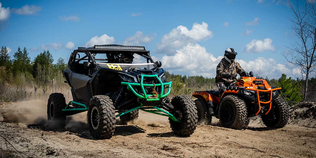 What's the Difference Between a UTV and an ATV? - Thumbnail