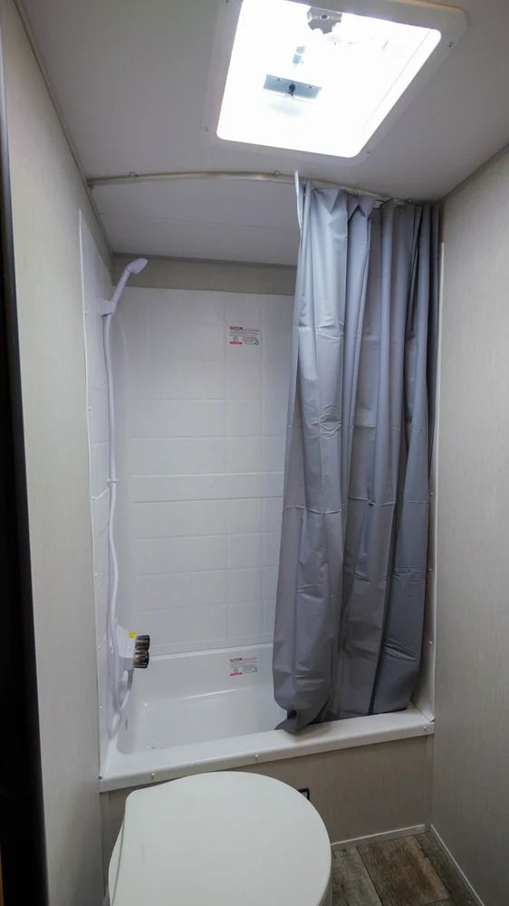 Cherokee Wolf PUP 17JW