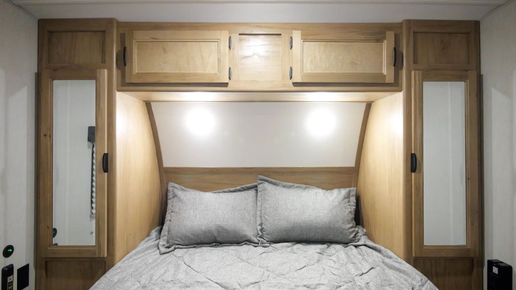 Cherokee Wolf PUP 16BHSW