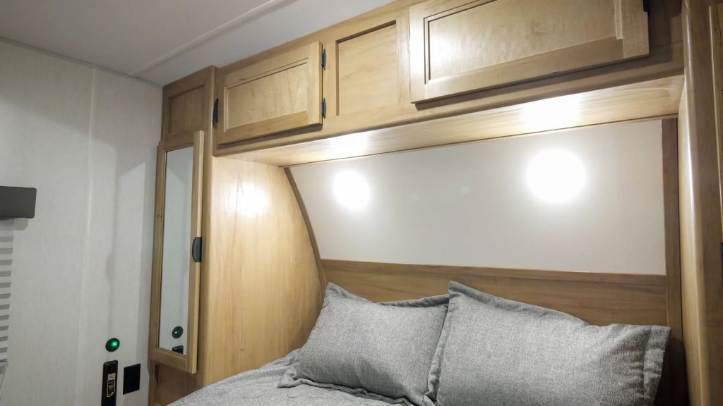 Cherokee Wolf PUP 16BHSW