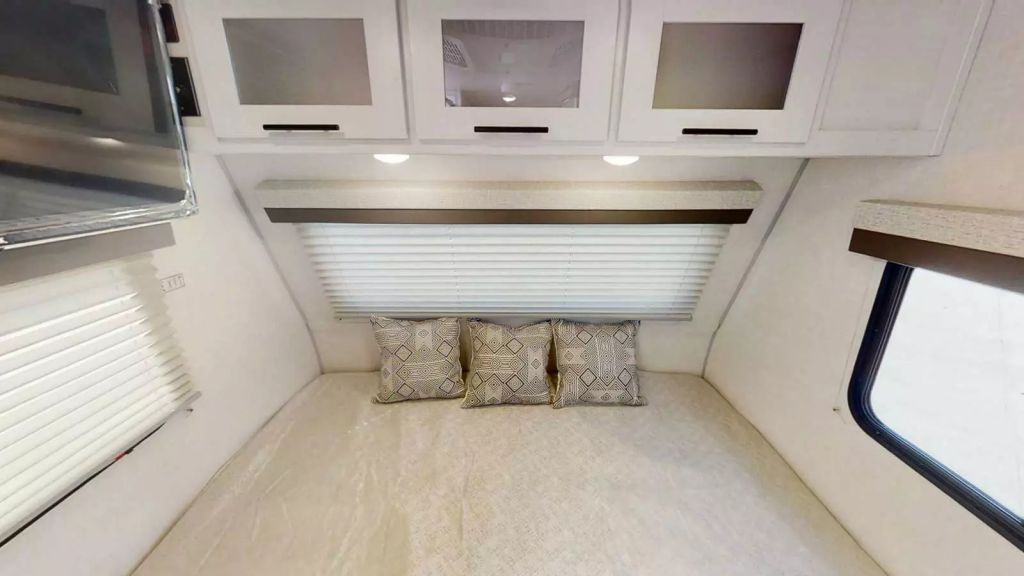 No Boundaries NB16.1